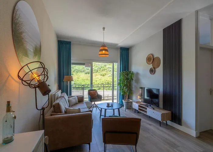 By The In Netherlands Apartman *